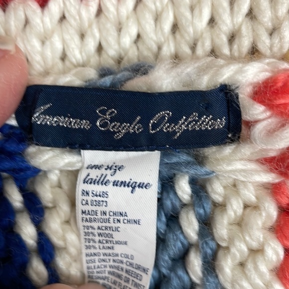 American eagle multi color striped knit scarf - Picture 3 of 3